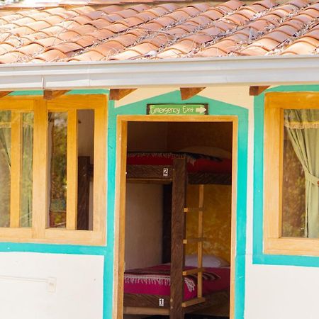 Bacoa Hostel Guatapé Extérieur photo