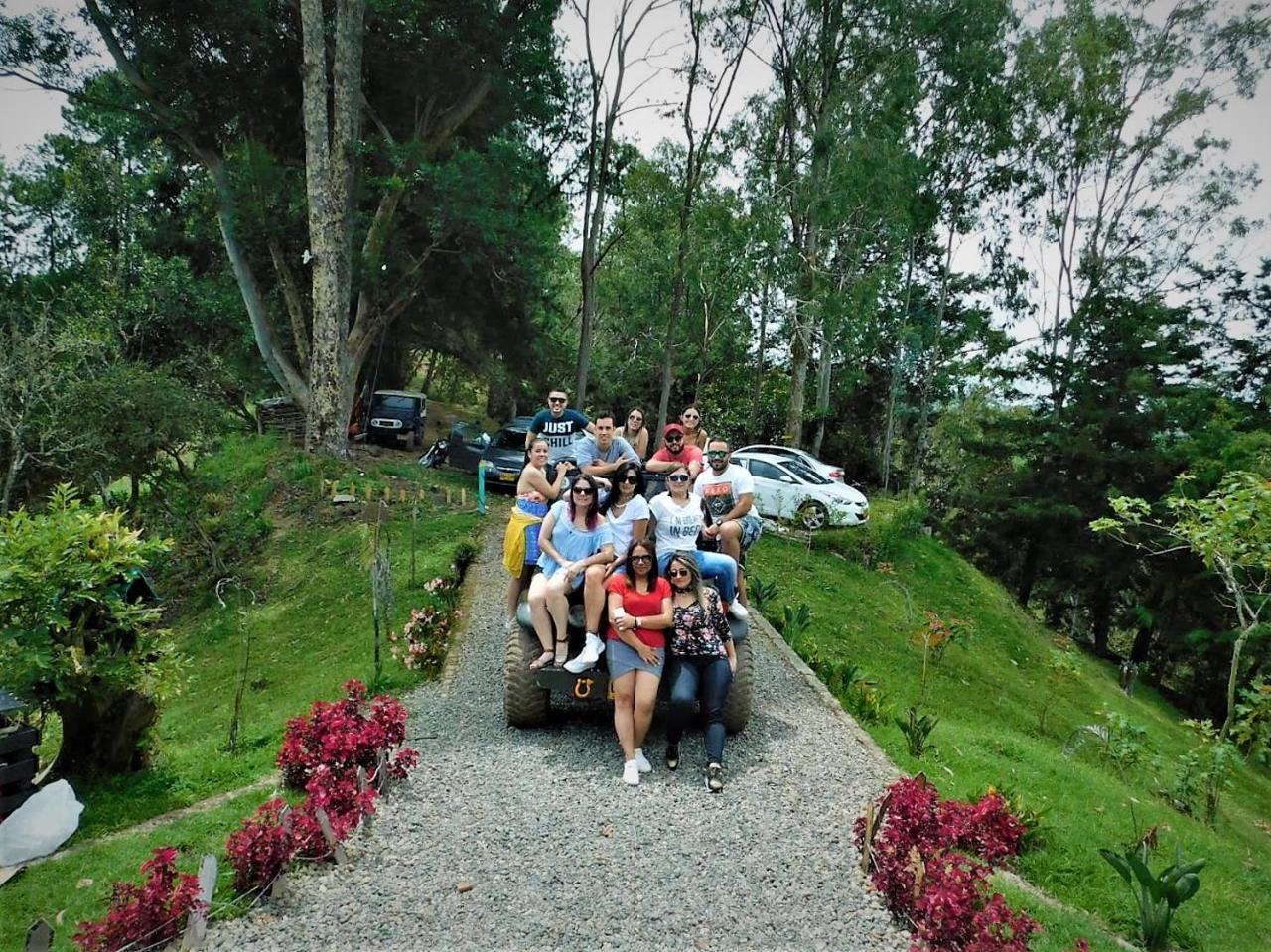 Bacoa Hostel Guatapé Extérieur photo