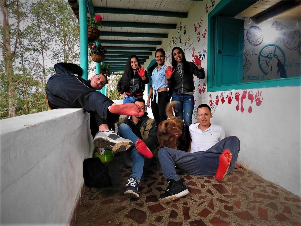 Bacoa Hostel Guatapé Extérieur photo
