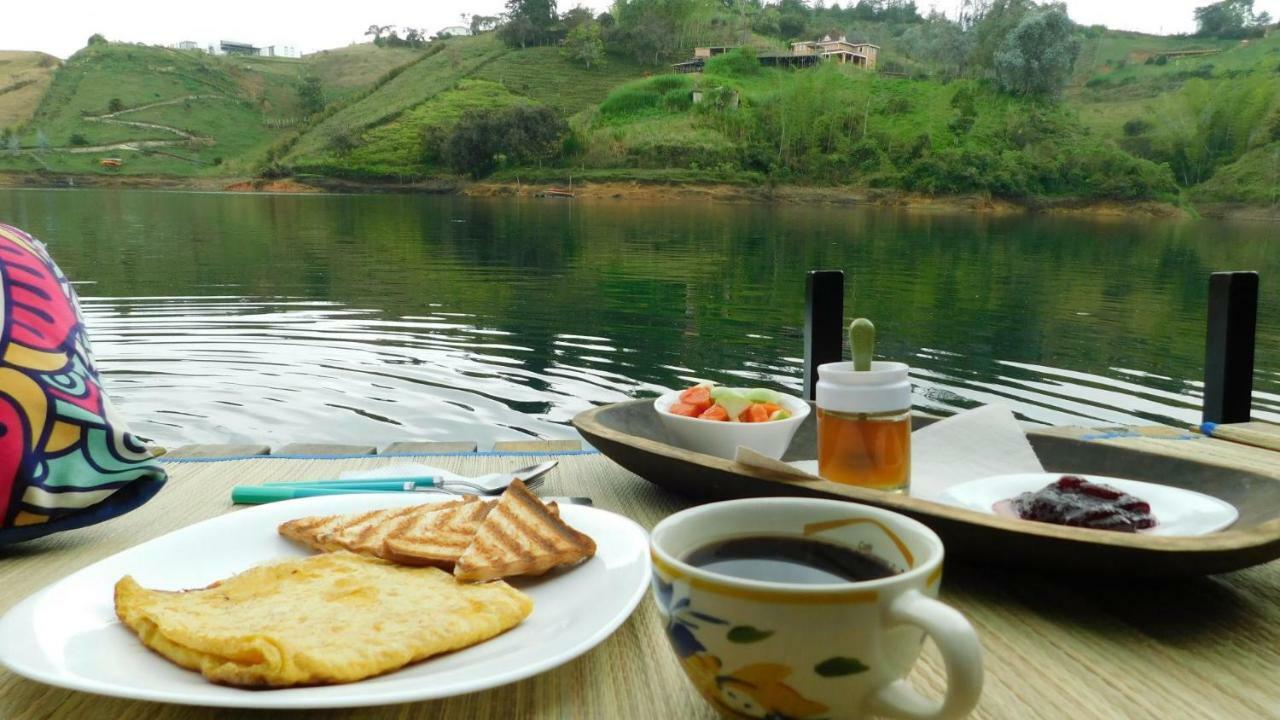 Bacoa Hostel Guatapé Extérieur photo